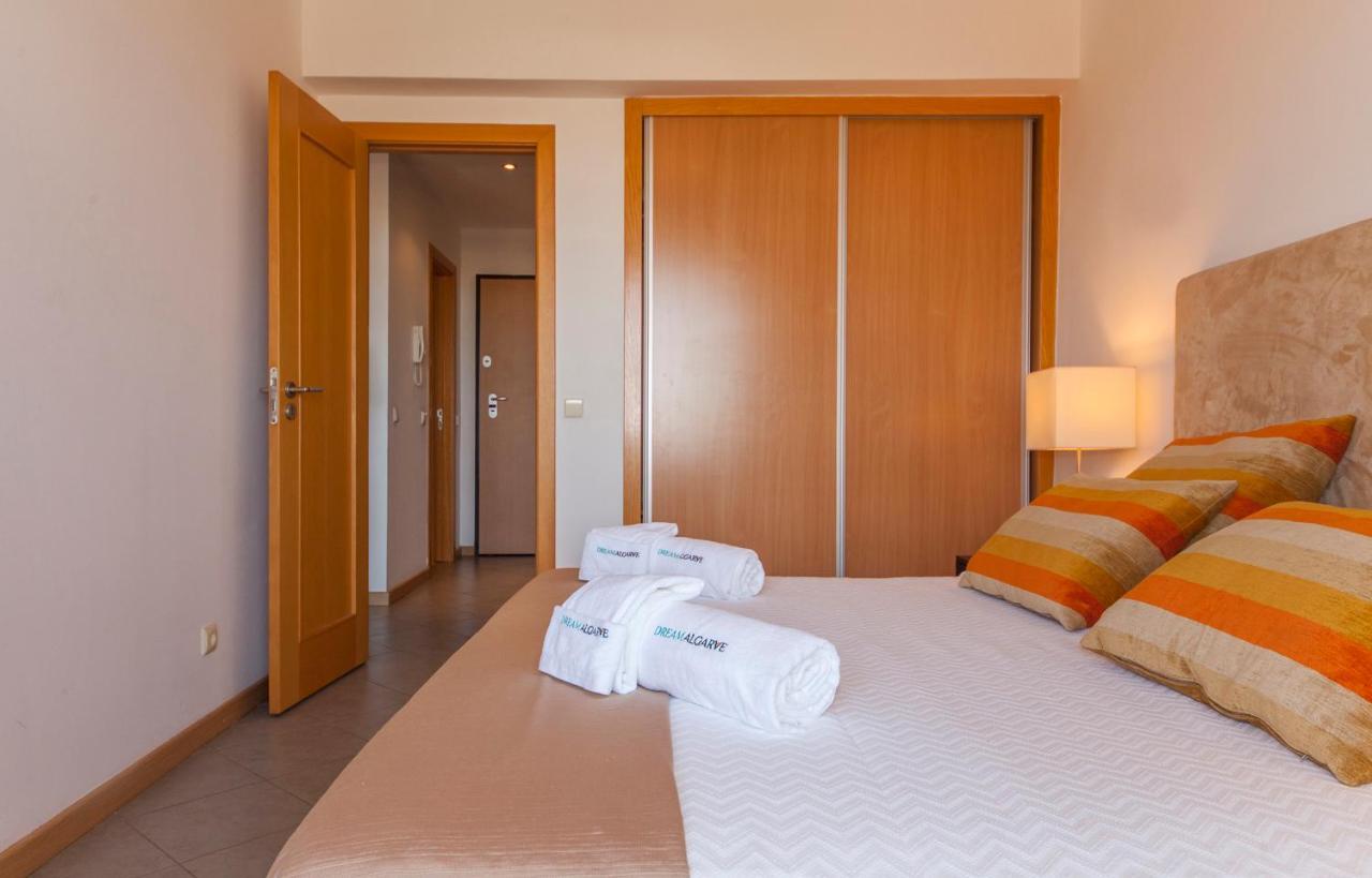 B42 - Ocean Apartment